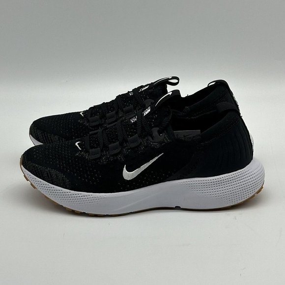 NEW Nike React Escape Run Flyknit Black/White Running Shoes Women Size 8 - Picture 4 of 10
